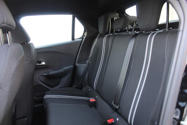 Opel CORSA 1.2 Turbo GS Stuur + Stoel verwarming l Cruise control l Navigatie l AppleCarPlay/AndroidAuto l Parkeercamera l voor en achter sensoren l Dodehoek detectie l VDL auto