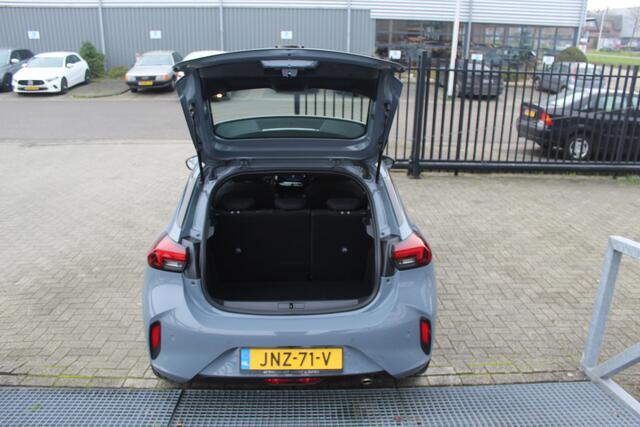 Opel CORSA 1.2 Turbo GS Applecarplay/Achteruitrijcamera/Cuise control/Lane assist/Dodehoekdetectie/Parkeersensoren rondom/Inklapbare spiegels/Half lederen sportstoelen/Led koplampen