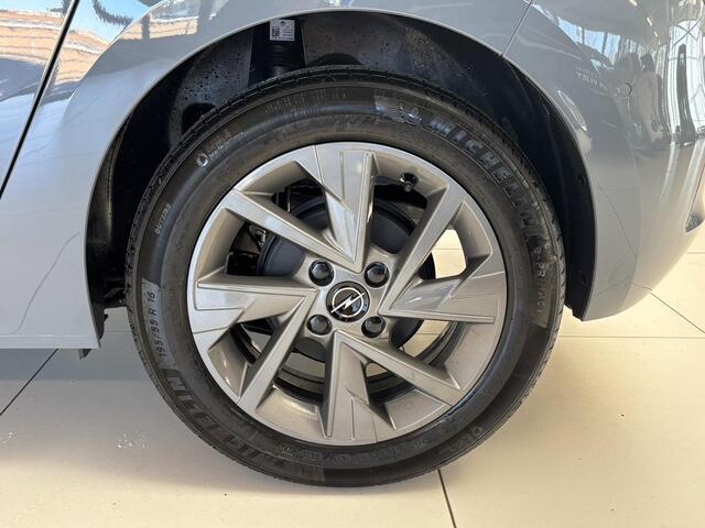 Opel CORSA 1.2 Turbo Hybrid Business Edition Automaat | Achteruitrijcamera | Dodehoekdetectie | Android auto / Apple carplay