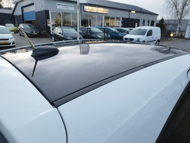 Opel CORSA 1.4 Turbo 120 PK Color Edition ** 122.885 km ** Carplay ** 6-bak ** Bluetooth **