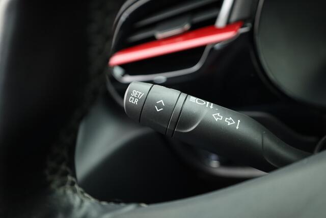 Opel CORSA 1.2 GS Line | Dig. Cockpit | Cruise | Camera + PDC | App.Connect | Climate | Dodehoek | DAB | All-Season V