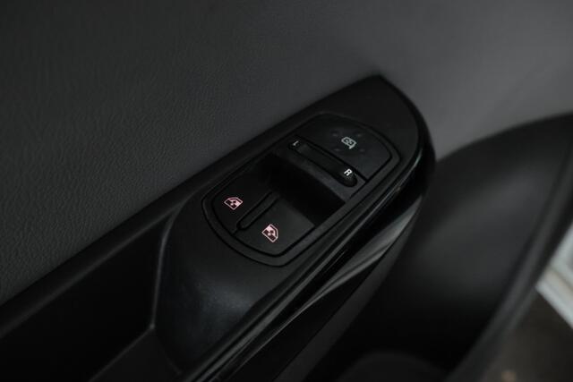 Opel CORSA 1.0 Turbo Innovation 5 Deurs Hb, Navigatie, Lmv, Airco