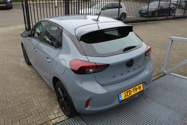Opel CORSA 1.2 Turbo Hybrid Automaat Achteruitrijcamera/Stuurverwarming/Stoelverwarming/Apple carplay/Cruise control/Inklapbare spiegels/Lane assist/Licht metalen velgen