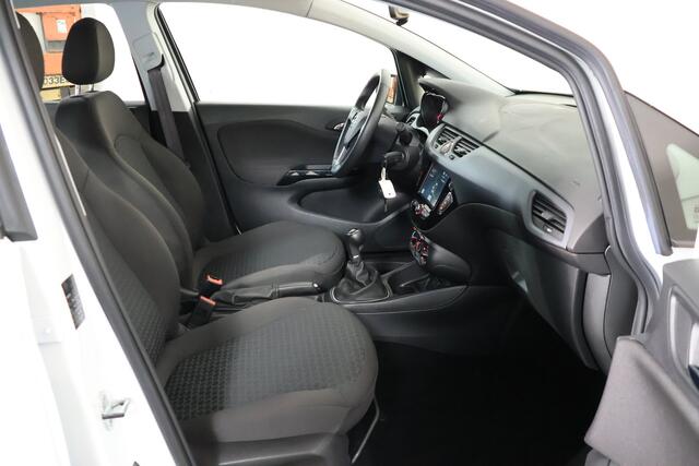 Opel CORSA 1.2 5 deurs / Navi / CarPlay / Cruisecontrol