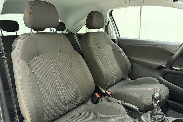 Opel CORSA 1.4 Black Edition | Navigatie | Airco | Cruise control | Lichtmetalen velgen | Parkeersensoren | Zwart dak