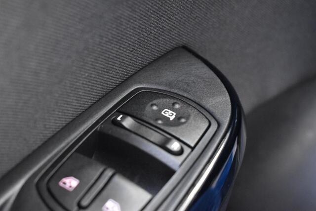 Opel CORSA 1.4 Favourite | Cruise / Airco / LMV