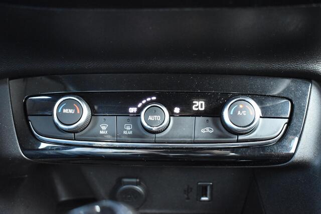 Opel CORSA 1.2 GS Line | Carplay / Camera / Sport-rijmodus