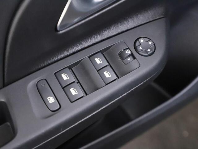 Opel CORSA 1.2 Turbo 145pkAutomaat Hybrid GS Keyless/Nav/Camera/Carplay/Blindspot/Vc/Ecc