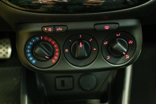 Opel CORSA 1.4 Cosmo Airco, Navi, Cruise, L/m velgen!