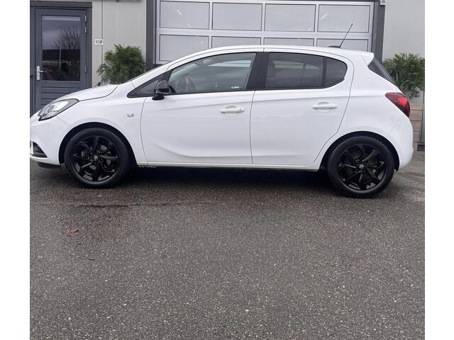 Opel CORSA 1.4 Black Edition