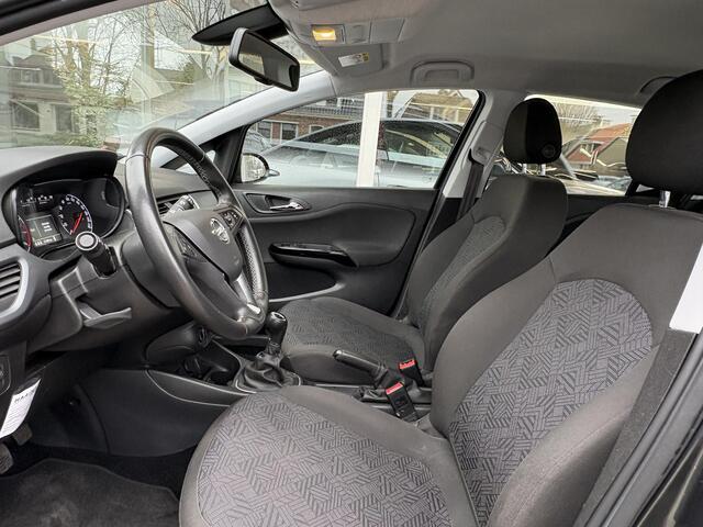 Opel CORSA 1.4 Favourite | Dealeronderhouden | Weinig kilometers | Navigatie | Parkeersensoren | Apple Carplay/Android Auto | Cruise Control