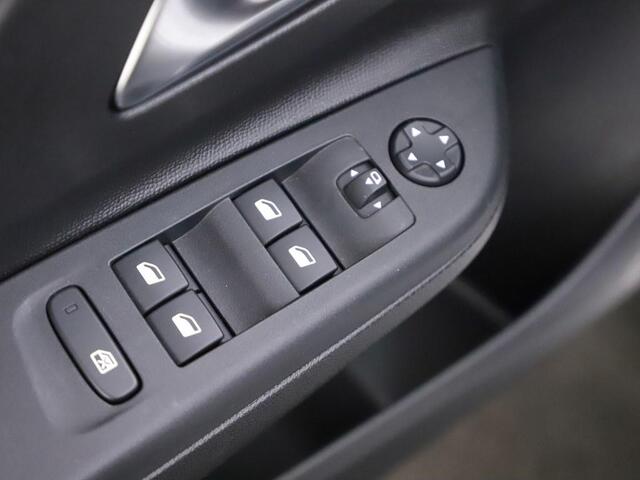 Opel CORSA 1.2 T 100PK GS Line ECC/Camera/Trekhaak/Nav/Led Keyless/Blindspot/LM velgen