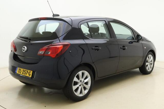 Opel CORSA 1.4 Favourite | Navigatie | Parkeersensoren | Lichtmetalen velgen | 5 Deuren | Cruise control | DAB Radio | Mistlampen voor