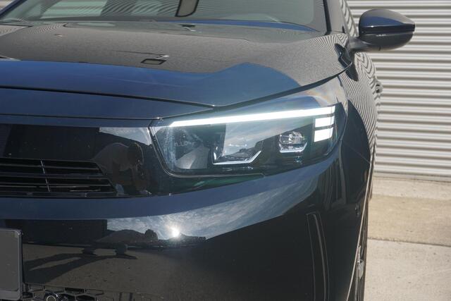 Opel CORSA 1.2 Turbo 100 Pk Ultimate Opel Corsa 1.2 Turbo 100 Pk Ultimate | Navigatie Pro | Climate Control | Winter pack | Parkpilots/Camera 180° | Alcantara | All Weather banden | Keyless |