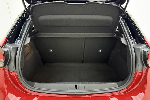 Opel CORSA 1.2 Turbo Hybrid Yes Automaat | Stoel & Stuurverwarming | Navigatie via Carplay | Zwart dak | DAB Radio | Parkeersensoren | Lichtmetalen velgen