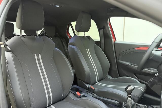 Opel CORSA 1.2 Turbo Yes Stuurwielverwarming l Stoelverwarming l Cruise Control l Airco l DAB l Bluetooth l Apple Carplay & Android Auto l Parkeersensoren l Lichtmetalen Velgen