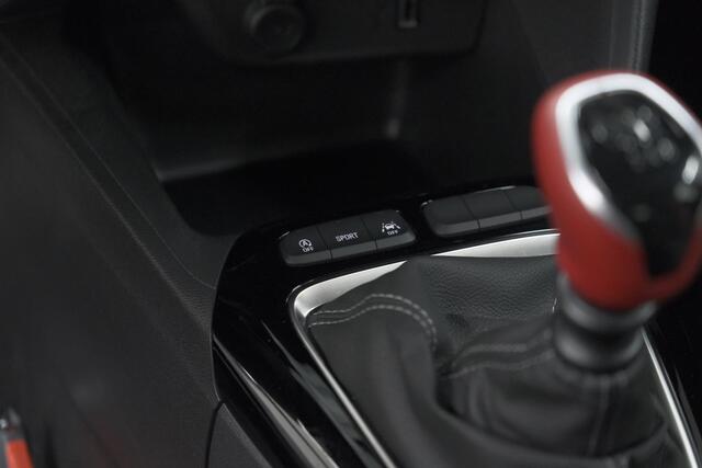 Opel CORSA Turbo 100 GS Line | Parkeersensoren | Apple Carplay | 17 Inch Lichtmetalen Velgen