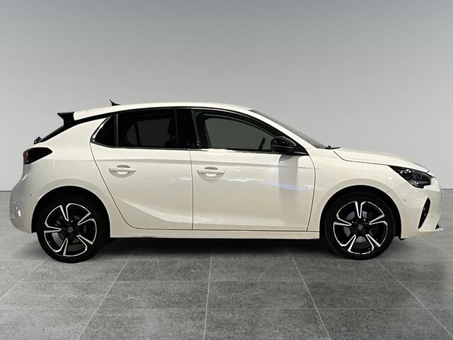 Opel CORSA Elegance 1.2 Turbo 100pk EAT8 | PREMIUM PACK | 180° CAMERA | 17" BI-COLOR VELGEN | NAVI PRO | STOELVERWARMING | KEYLESS | FULL LED | ISOFIX |