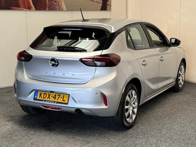 Opel CORSA 1.2 TURBO EDITION 15 STUKS OP VOORRAAD !! NAVIGATIE VIA APPLE CARPLAY/ANDROID STUUR/STOELVERWARMING CRUISE CONTROL RIJSTROOKSENSOREN DODEHOEKSENSOREN ACHTERUITRIJCAMERA ZEER MOOI !!