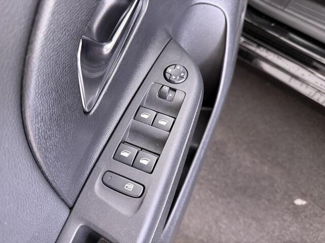 Opel CORSA 1.2T 100PK GS Led/Vc/Nav/Ac/CarPlay/Sportstoelen /Dab/Cruise