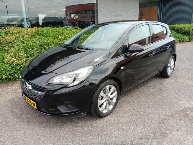 Opel CORSA 1.4 90PK Favourite+ met Airco, Navigatie, Carplay, Trekhaak, 16" LMV etc. incl. 12 maanden BOVAG-garantie