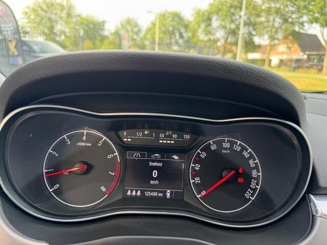 Opel CORSA 1.0 TURBO OPC-line Panoramadak Trekhaak Stoelverwarming Carplay Stuurverw.