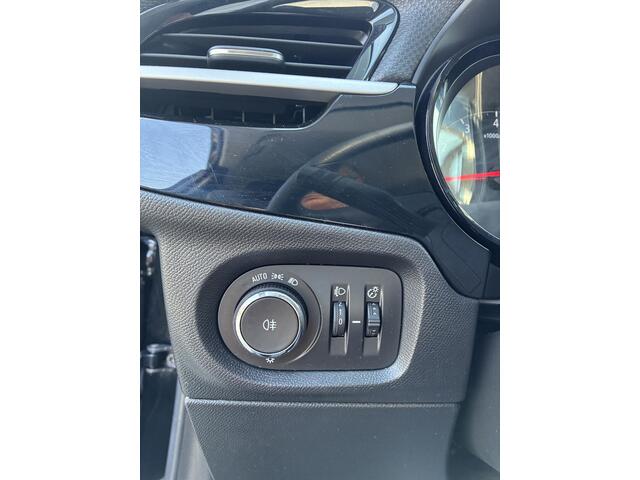 Opel CORSA 1.2 Edition | Airconditioning | Elektrisch Pakket | Cruise control | Navigatie via Apple Carplay/Android auto |