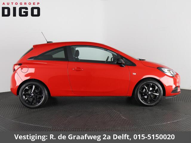 Opel CORSA 1.4 Black Edition | Apple Carplay & AndroidAUTO | Trekhaak | Parkeersensoren | Privacy Glass |