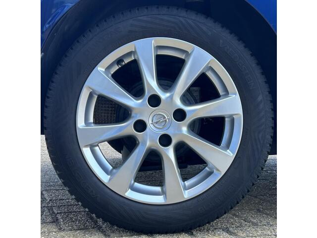 Opel CORSA 1.2 Edition | NL AUTO | 2e Eigenaar | NAP | D-Riem is Vervangen | Onderhoudshistorie | Airco | Apple Carplay & Andriod Auto | Navigatie | Cruise Control | Parkeersensoren | Lichtmetalen Velgen | 2 Sleutels |