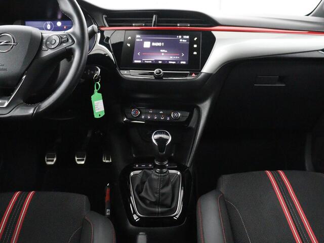 Opel CORSA 1.2 GS Line | Half leder | Cruise control | Carplay | Camera | Park assist | Virtueel dashboard | Lichtmetaal 16"