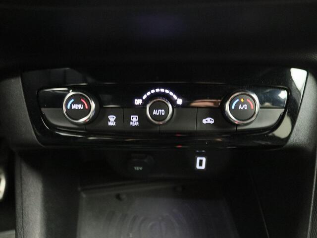 Opel CORSA 1.2 Turbo Hybrid GS | Apple Carplay/Android Auto | Cruise Control | Achteruitrijcamera | Parkeersensoren | Climate Control | Lichtmetalen Velgen |