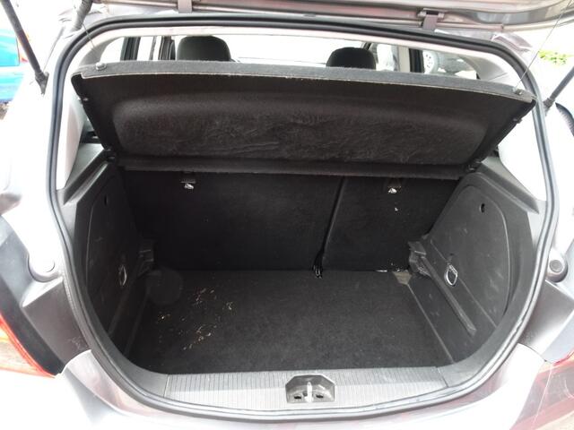 Opel CORSA 1.4 INNOVATION