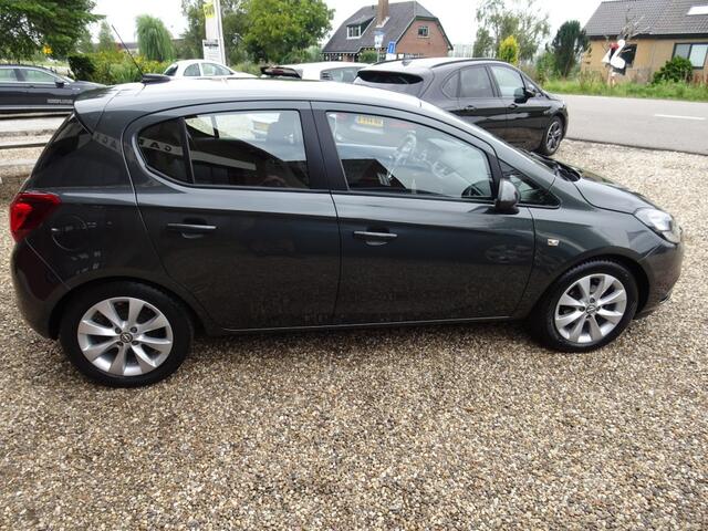 Opel CORSA 1.4 BLACK EDITION