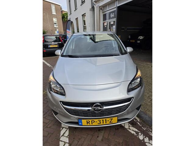 Opel CORSA 1.4 Favourite