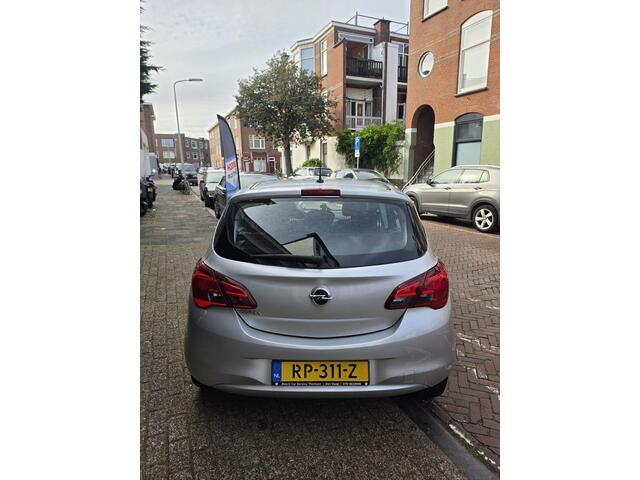 Opel CORSA 1.4 Favourite