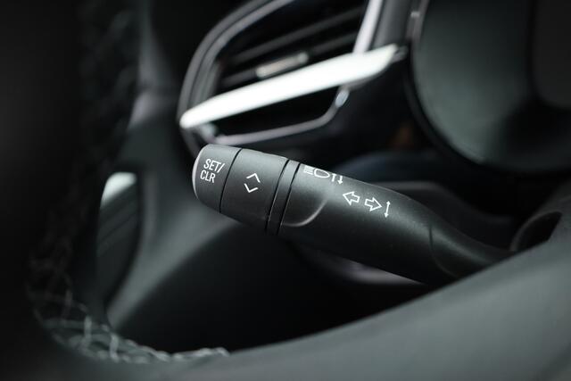 Opel CORSA 1.2 Turbo Hybrid GS 110pk!! | Rijklaar! | Camera | Apple CarPlay & Android Auto | DAB | Stoel-Stuurverw.