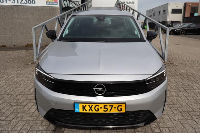 Opel CORSA 1.2 Turbo Hybrid Automaat/Apple carplay/Lane assist/Parkeersensoren/Airco/Licht metalen velgen