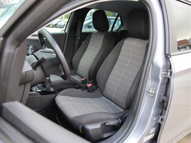 Opel CORSA 1.2 Edition Carplay, Trekhaak, Lane assist, Nw. D. Riem Zomeractie!