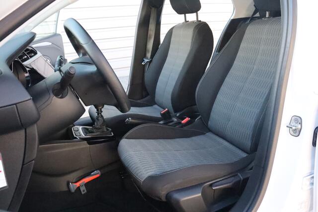 Opel CORSA 1.2 Edition O.a: PDC, Carplay, Airco, Cruise, Nieuwe riem, Rijklaar, Etc. All-in prijs!