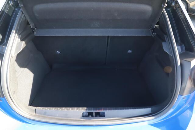 Opel CORSA 1.2 Ultimate 131PK Automaat Half Leder Stoelverwarming Navigatie Achteruitrijcamera LMV Climate Cruise Control