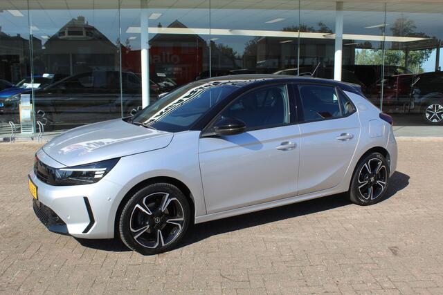 Opel CORSA 1.2-75pk Sport. In nieuwstaat verkerende Opel Corsa ! Autm. airco, cruise control, Apple Carplay/Android auto, Camera, LED verl., side- en lane assist, Stoel- en stuurwiel verwarming, Panoramadak, Parkeersensoren etc.