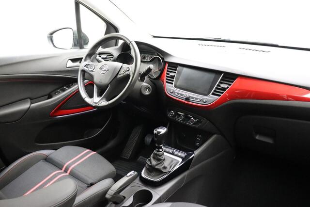 Opel Crossland 1.2 Turbo GS Line 130pk Automaat | AGR Comfortstoel | Navigatie | Parkeersensoren | LED | Two Tone | Climate Control