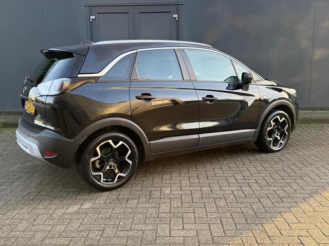 Opel Crossland 1.2 Elegance / Android Auto/Apple Carplay / Climate Control / Cruise Control / Navigatie via Android Auto/Apple Carplay/ Stuurverwarming / Stoelverwarming / LED / DAB / 17" Lichtmetalen Velgen