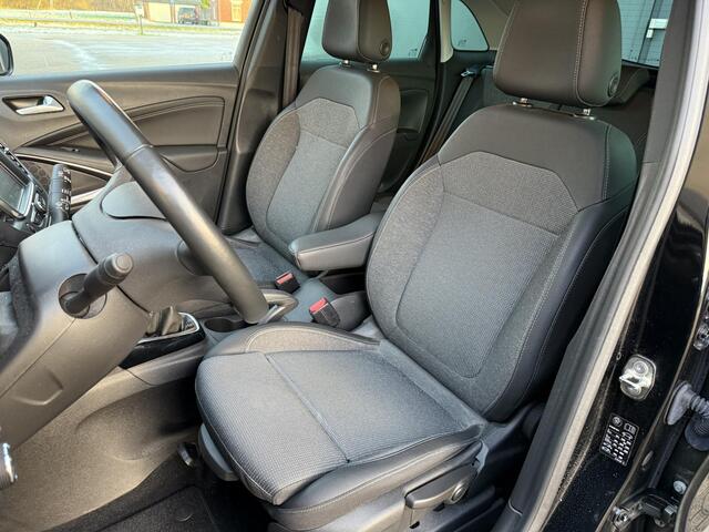 Opel Crossland 1.2 Elegance / Android Auto/Apple Carplay / Climate Control / Cruise Control / Navigatie via Android Auto/Apple Carplay/ Stuurverwarming / Stoelverwarming / LED / DAB / 17" Lichtmetalen Velgen