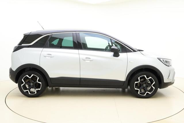 Opel Crossland 1.2 Turbo Level 4 Navigatie | Alcantara bekleding | Camera | Keyless | Lichtmetalen velgen BI-Tone | Zwart dak | DAB Radio | Climate control