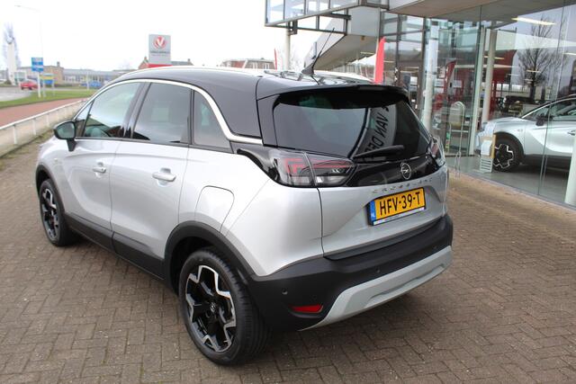 Opel Crossland 1.2-110pk Turbo 'Elegance'. Mooie en luxe hoogzitter met weinig km's ! Volautm. airco dual, cruise control, camera, comfortstoelen, metallic lak, LM wielen, navigatie, telefoonvoorb., lane- en side assist, parkeersensoren v+a, LED verlichting etc.