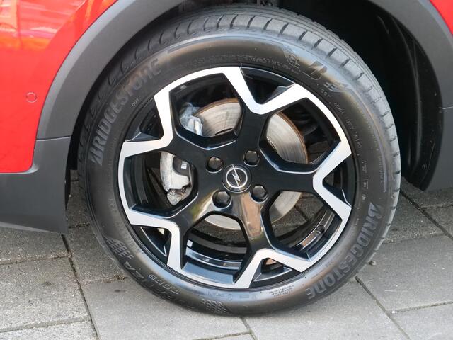 Opel Crossland 1.2 Turbo 130pk Ultimate Automaat Navigatie / Camera / Dodehoek / Comfortstoelen
