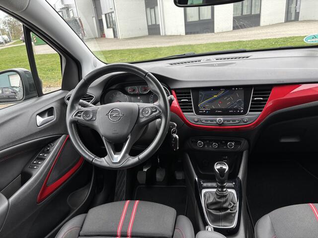 Opel Crossland 1.2 Turbo GS Line 6-Bak 111 PK. Gewoon een nieuwe auto !!! Slechts 40.000 KM !!