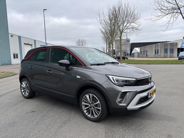 Opel Crossland 1.2 Turbo GS Line 6-Bak 111 PK. Gewoon een nieuwe auto !!! Slechts 40.000 KM !!