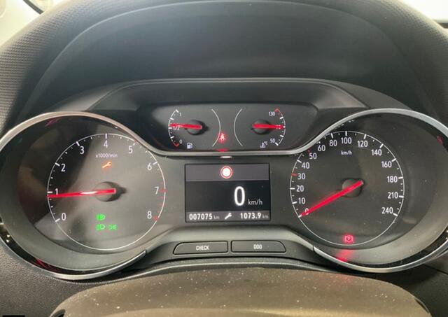 Opel Crossland 1.2 Turbo Elegance Stoel+stuur+voorruit verwarming/Camera/Achterbank verschuifbaar.